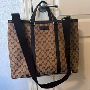 NEW GUCCI MEDIUM CROSSBODY TOTE WITH GG CANVAS